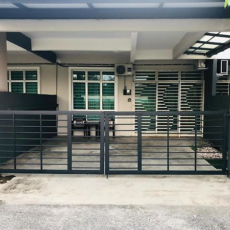 M2H Homestay 콴탄 외부 사진